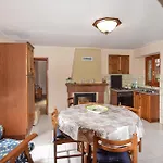 3 Bedroom Pet Friendly In 바르가