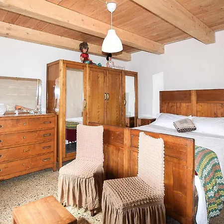 3 Bedroom Pet Friendly In Barga