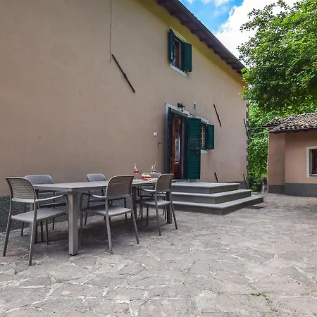 3 Bedroom Pet Friendly In